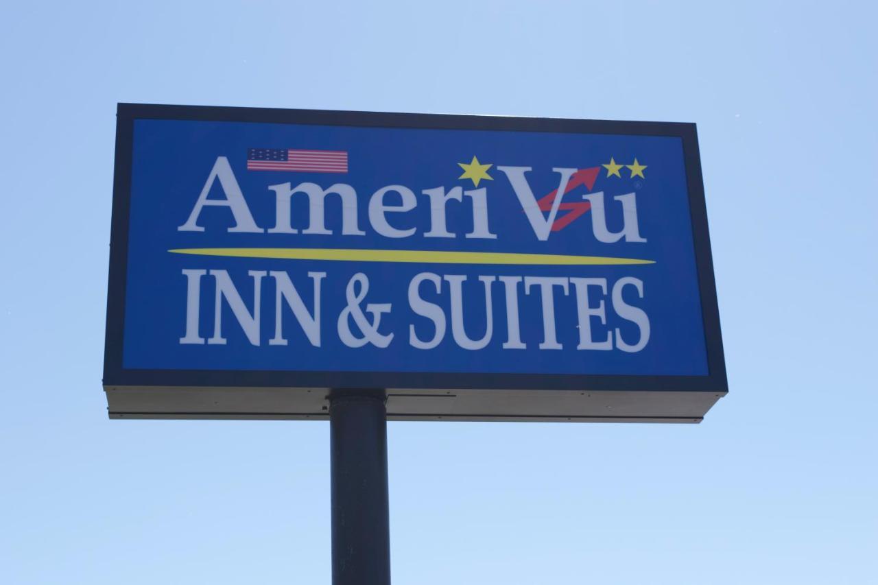 Hotel Amerivu And Wi Shawano
